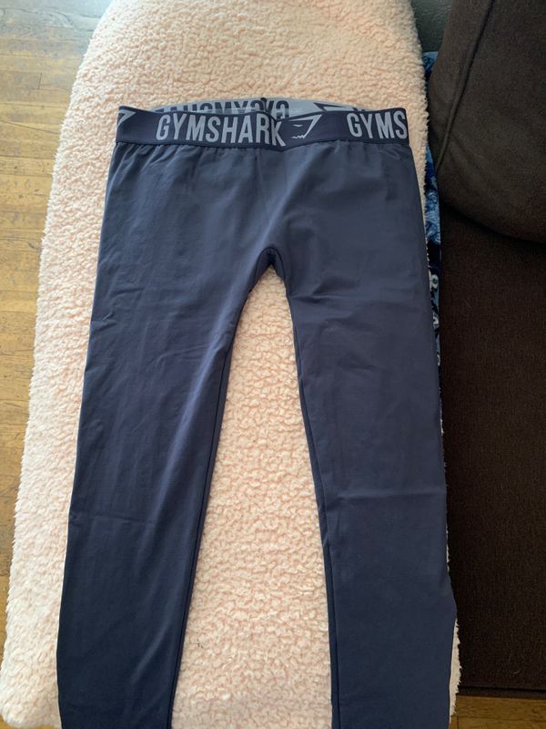 shark gym leggings