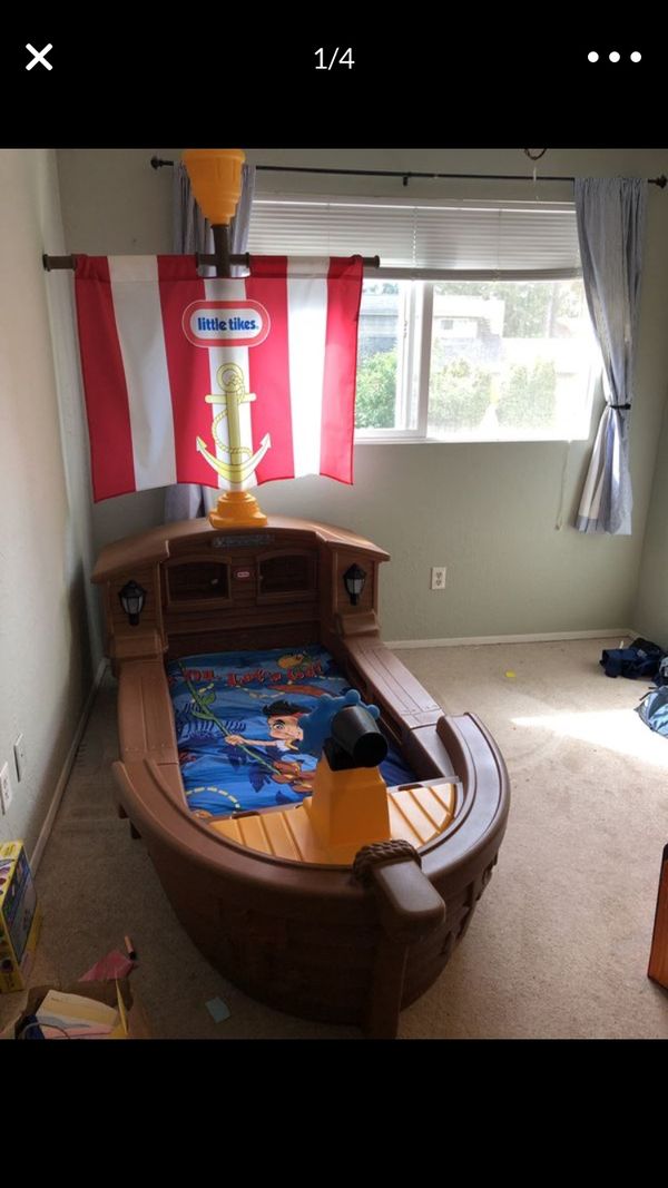 little tyke pirate ship