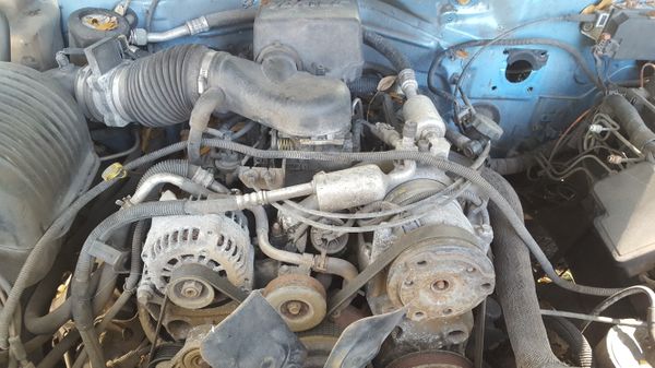 1997 CHEVY SILVERADO 1500 FOR PARTS. for Sale in Tampa, FL - OfferUp
