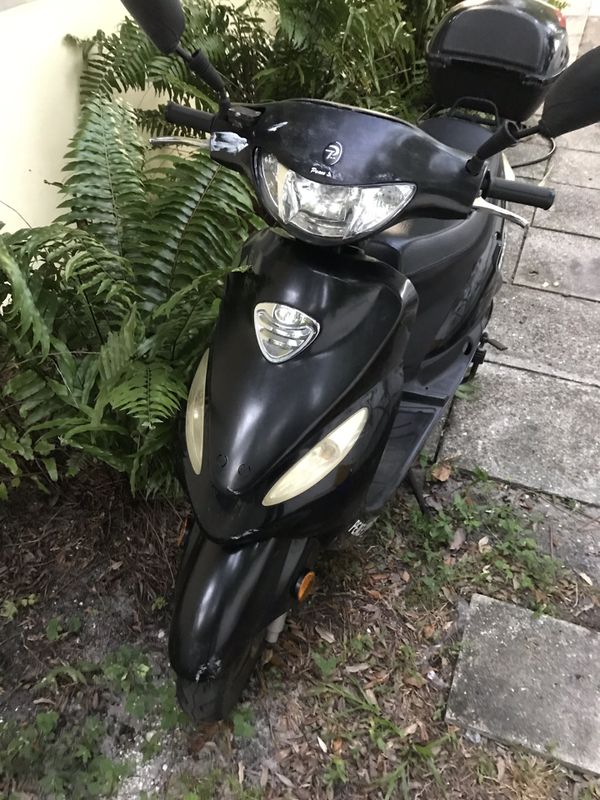 Peace scooter 50cc problem with combustion NO TITLE for Sale in Delray