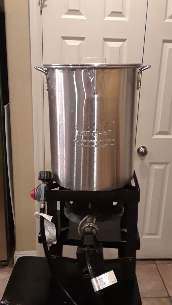 GrillSmith propane turkey fryer set for Sale in Hesperia, CA - OfferUp