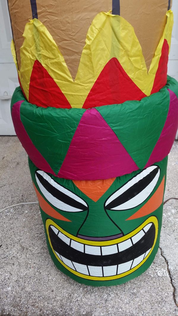 inflatable tiki