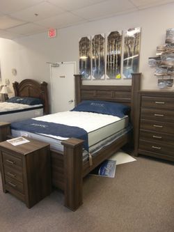 New And Used Bedroom Set For Sale Offerup