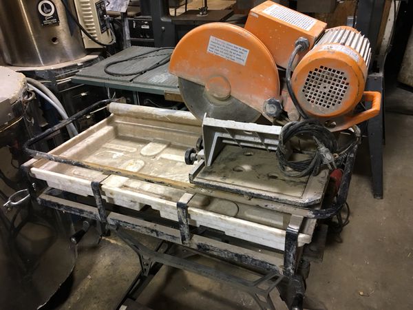 Chicago Electric Tile Wet Saw TC250B for Sale in Lake Stevens, WA - OfferUp