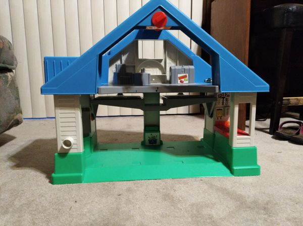 playskool car garage