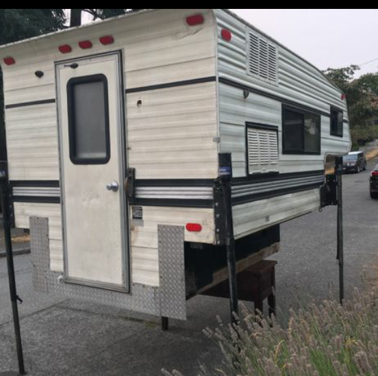 1986 Sidekick cabover camper in great conditIon. Rare to find these ...