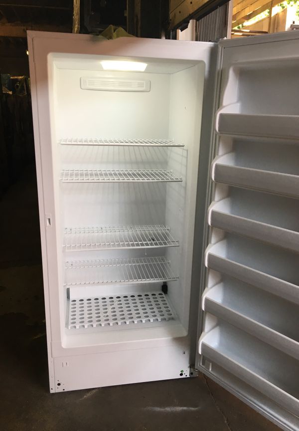 NEW SCRATCH AND DENT DEEP FREEZER for Sale in Baltimore, MD - OfferUp