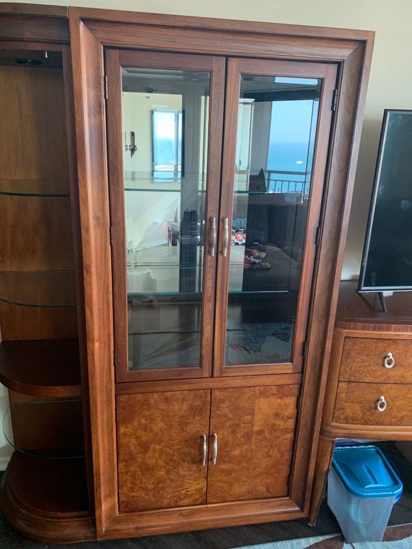 Bookshelves, Thomasville Humphrey Bogart collection for Sale in Chicago