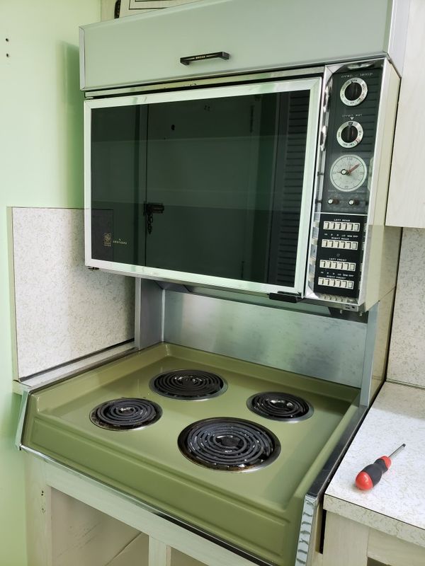 General Electric Americana stove/oven for Sale in Hallandale Beach, FL