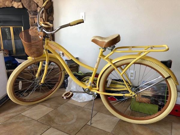 yellow huffy bike cruiser