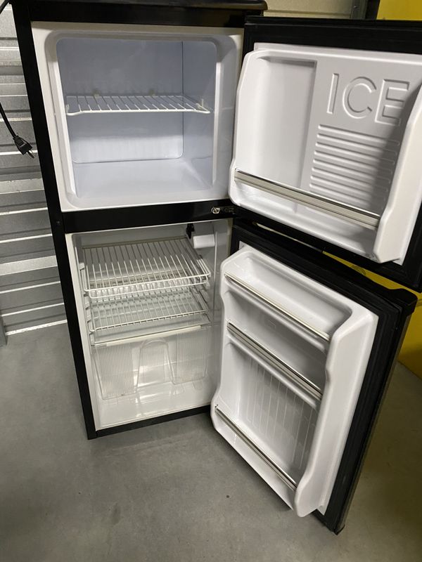 Franklin Chef 4.0 Cu. Ft. Stainless Steel Mini Fridge/Freezer Combo for