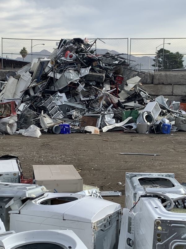 Scrap metal pick up for Sale in Las Vegas, NV - OfferUp