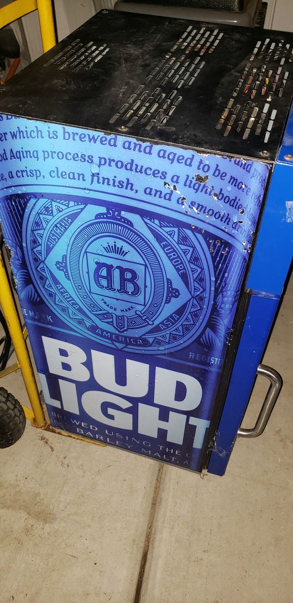 Bud light fridge with led lights mini fridge for Sale in Phoenix, AZ