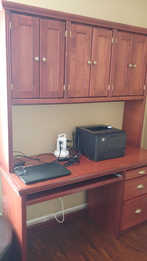 Desk with matching Hutch bookcase for Sale in Scottsdale, AZ OfferUp