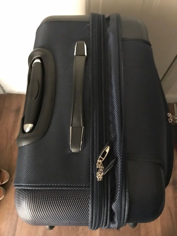 samsonite spectacular ltd 24 spinner