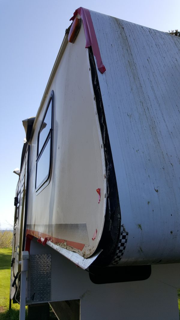 2000 Arctic Fox Camper for Sale in Tacoma, WA - OfferUp