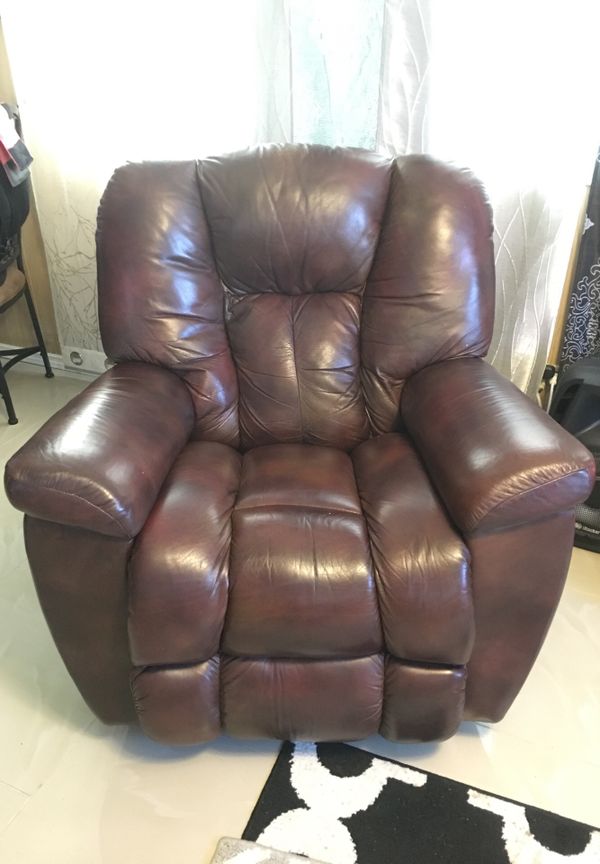 Lazy Boy leather recliner chair. for Sale in Clearwater, FL OfferUp