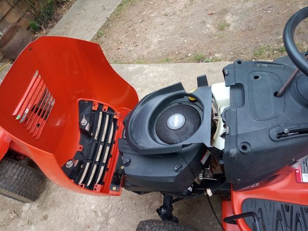 Ariens 20hp 46" Cut Riding Mower for Sale in Lula, GA - OfferUp