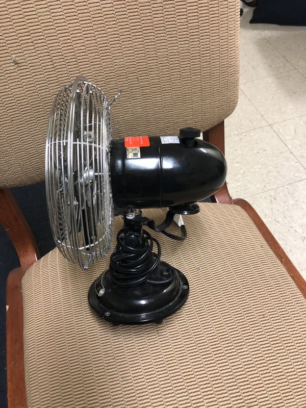 JIANGMEN KEYE ELECTRIC APPLIANCES. Electric 3 speed rotating mini fan