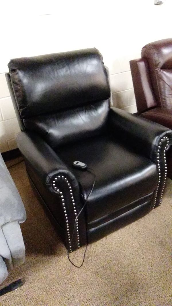 Lift/Recliner chair for Sale in San Antonio, TX OfferUp