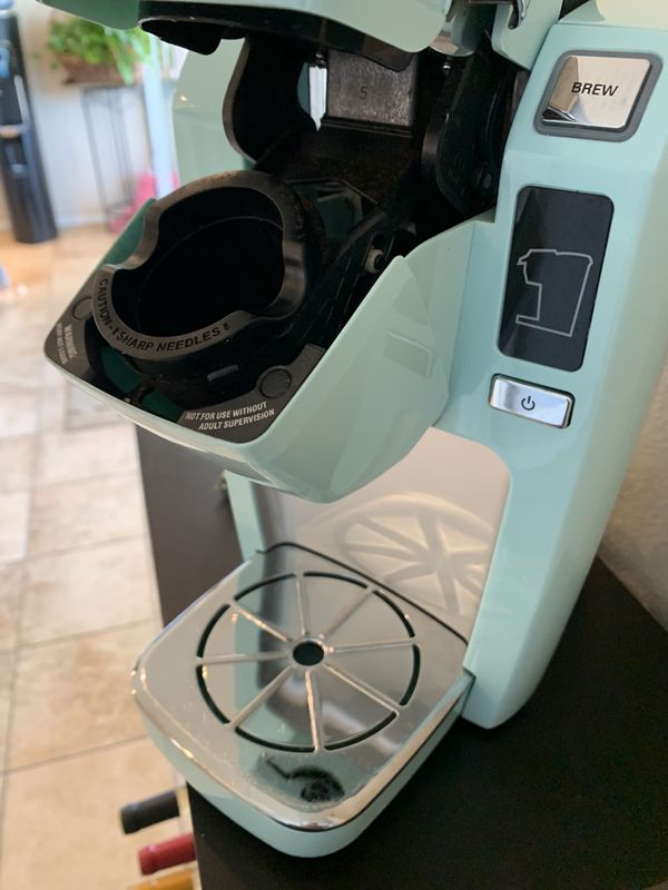 Keurig® K15 Coffee Maker (Mint Green) for Sale in Lake View Terrace, CA