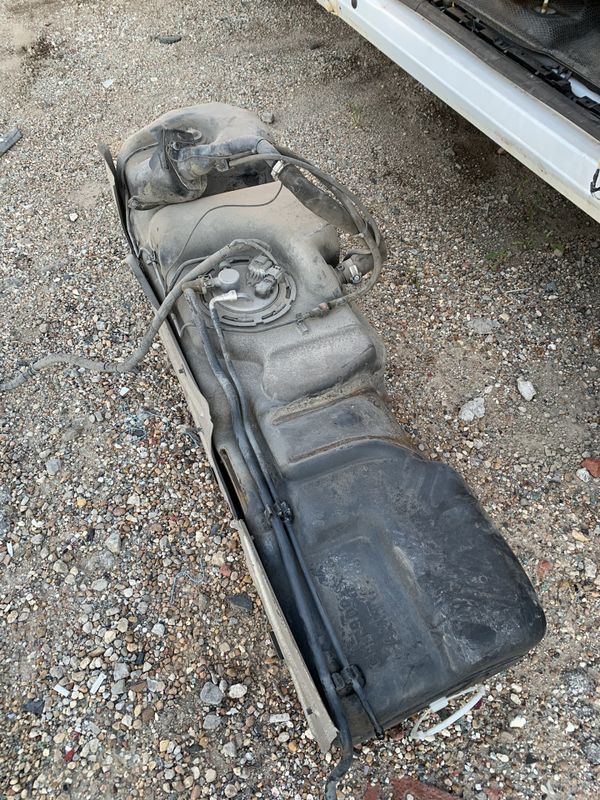 20072013 Chevy Silverado 1500 Gas Tank and Fuel Pump (5.3L V8) for