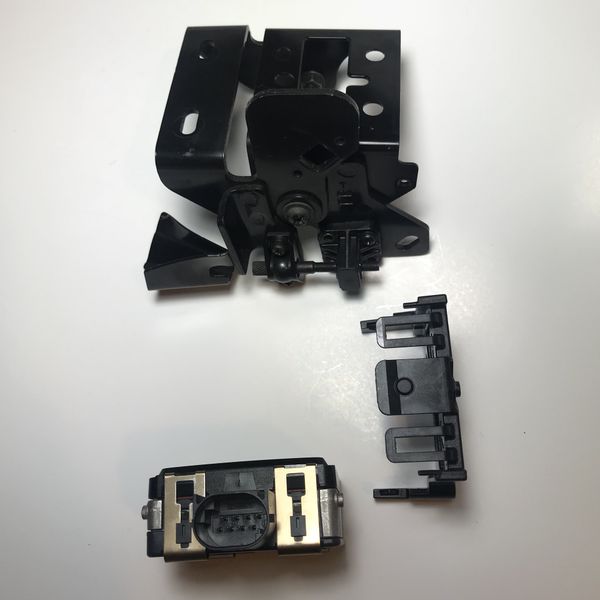 2016-2019 Nissan Sentra Distance Radar Sensor With Bracket P/N 28438