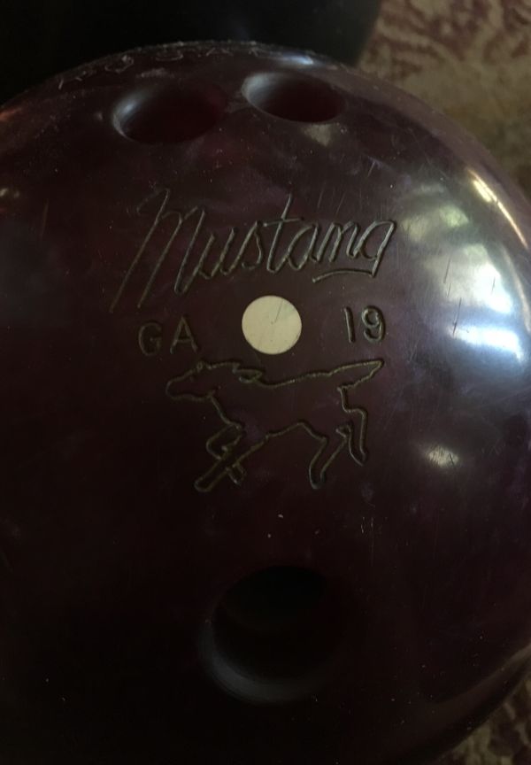 2 vintage Bowling balls, collectible Amflite AMF Mustang for Sale in