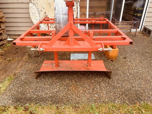 plastic-mulch-layer-used-w-compact-tractor-20hp-or-more-w-3point-hitch-simple-lightweight