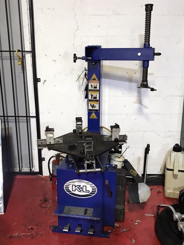 Motorcycle tire changer machine for Sale in North Miami Beach, FL OfferUp