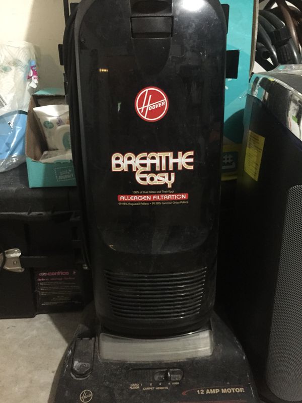 Hoover breathe easy vacuum good working order for Sale in Gainesville