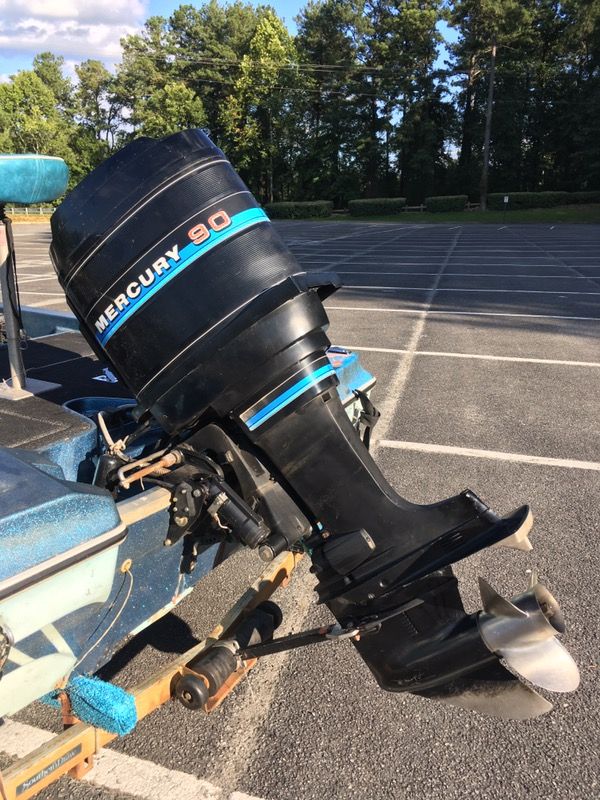 1983 15 foot AstroGlass Bass Boat 90HP Mercury for Sale in Kennesaw, GA ...