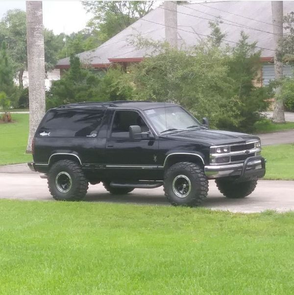 1996 2 door chevy tahoe for Sale in Pembroke Pines, FL - OfferUp