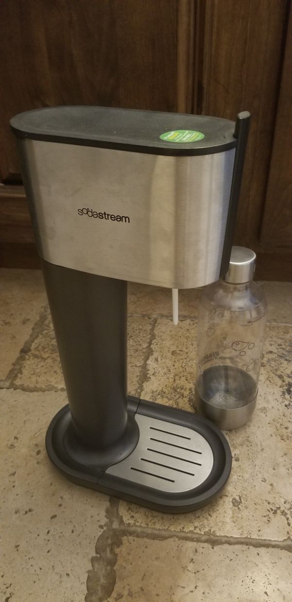 Sodastream Home Soda Maker GENESIS Setup G100 Empty Cylinder & Bottle