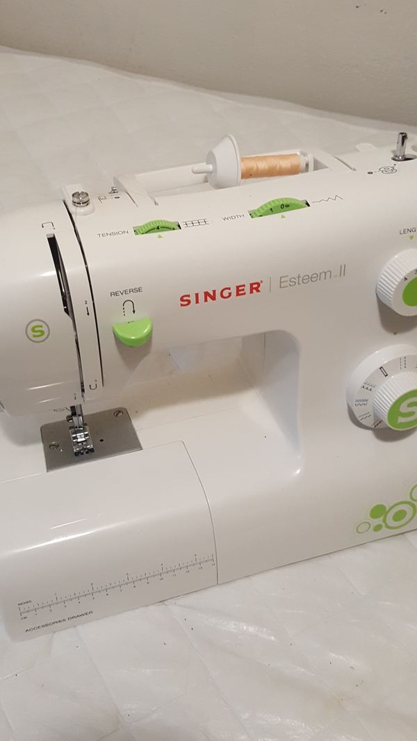 Singer Esteem 2 sewing machine for Sale in Renton, WA OfferUp