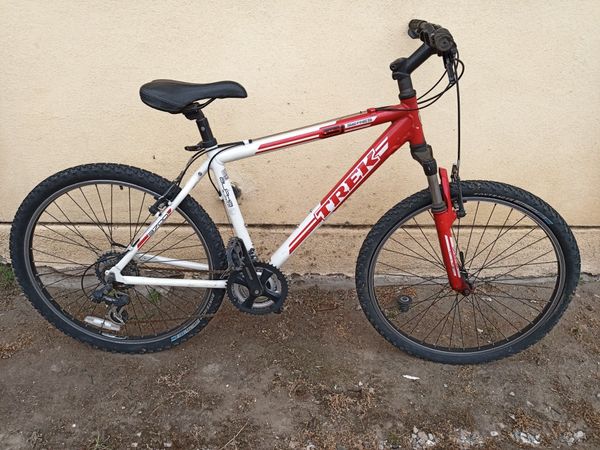 trek 3700 bicycle