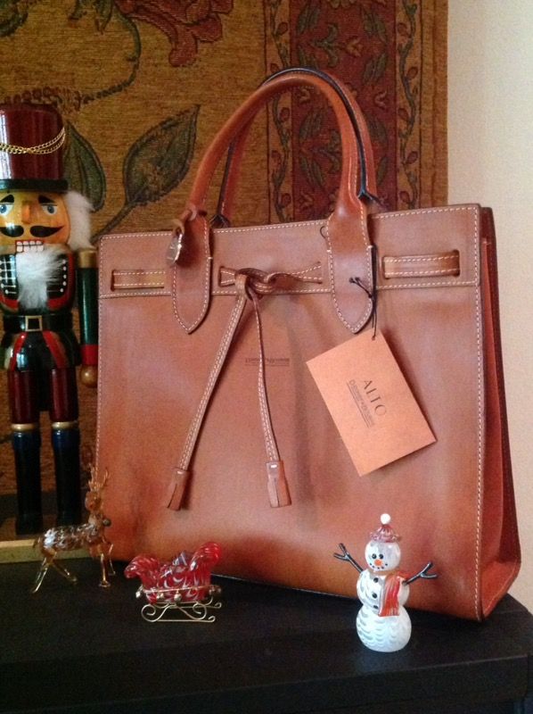 dooney and bourke alto bags