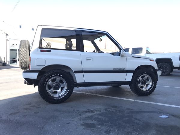 Suzuki geo tracker