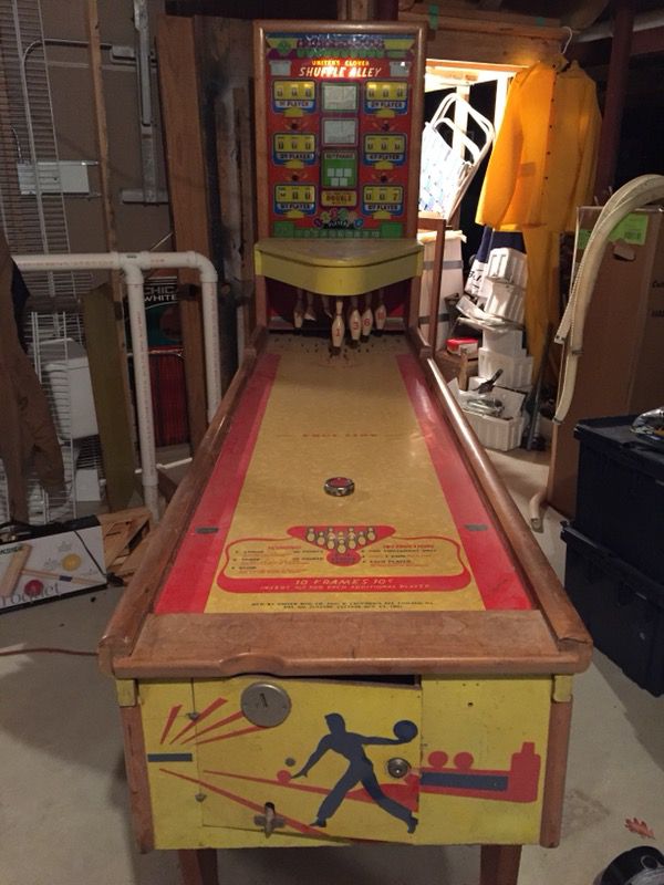 Vintage United's Clover Shuffle Alley 1953 Bowling Machine ...
