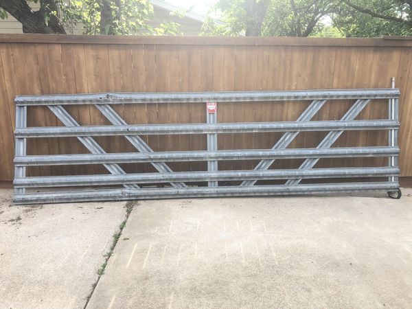 Huchison Western 5 panel galvanized utility farm gate - 15-1/2’ x 53