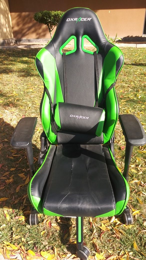 Gaming chair for Sale in Fresno, CA - OfferUp