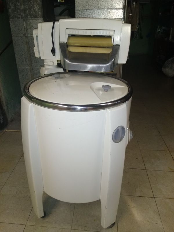 Antique Speed Queen Washer for Sale in Chicago, IL OfferUp