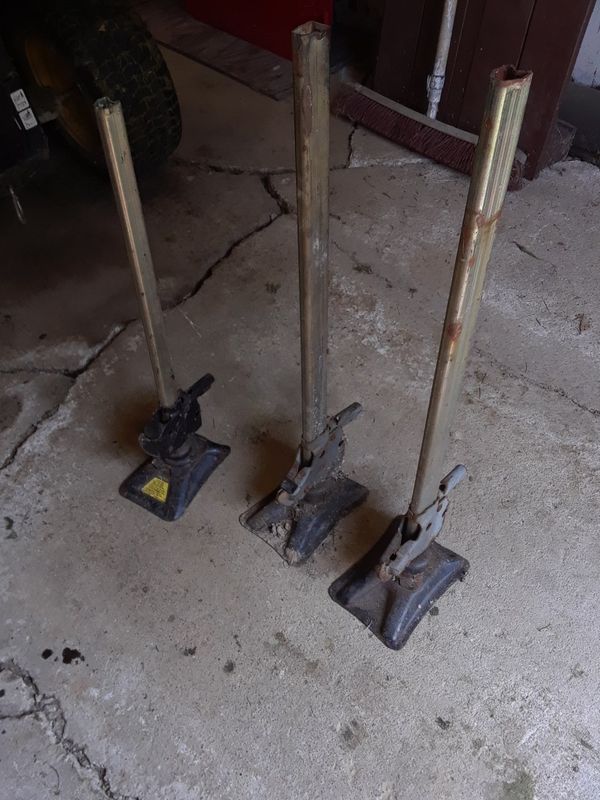 Old School Bumper Jacks 3 of Them for Sale in Cleveland, OH OfferUp