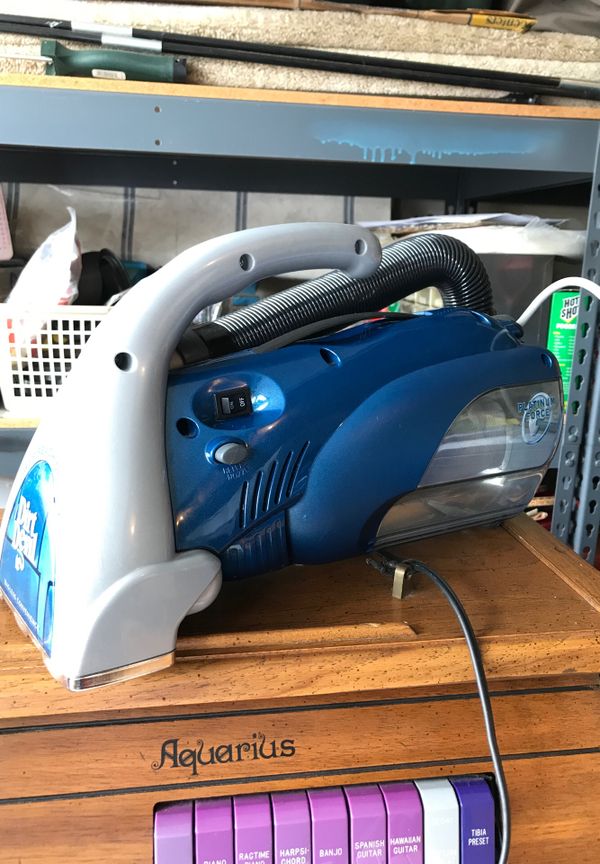 Dirt Devil Platinum Force Handheld Car Vacuum for Sale in Graham, WA
