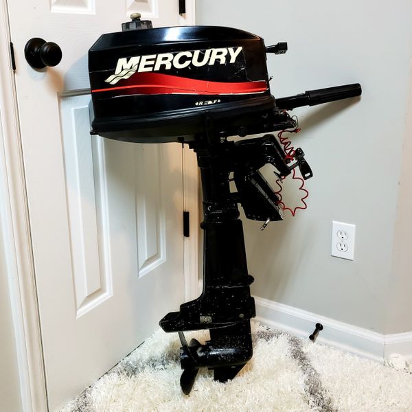 Beautiful Mercury 5hp 2 Stroke Outboard Motor And Built In Gas Tank Excellent Working Condition