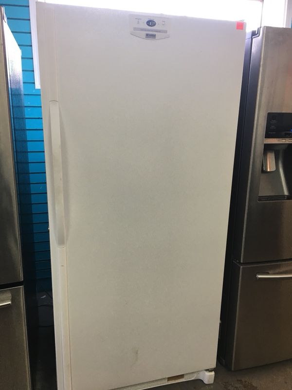 Kenmore Elite Upright Freezer White 20.5cu.ft for Sale in Lawrenceville