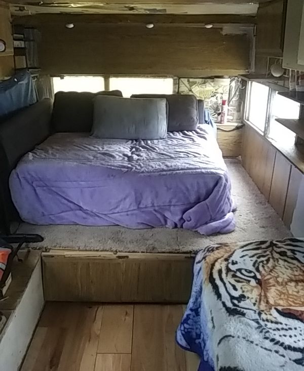 1974 fleetwood prowler travel trailer for Sale in Kent, WA - OfferUp