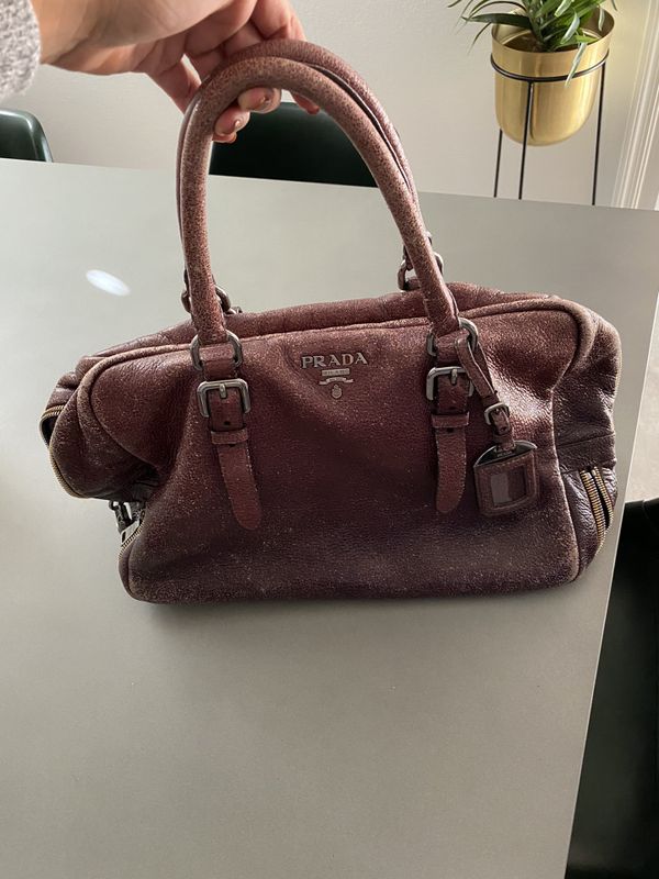 prada bag authenticity