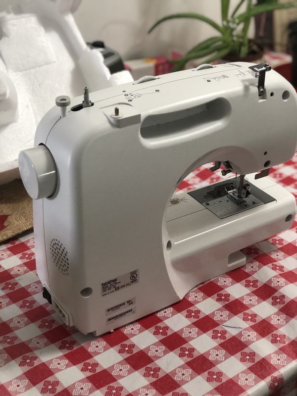 Brother XL3750 sewing machine (read description) for Sale in Miami, FL