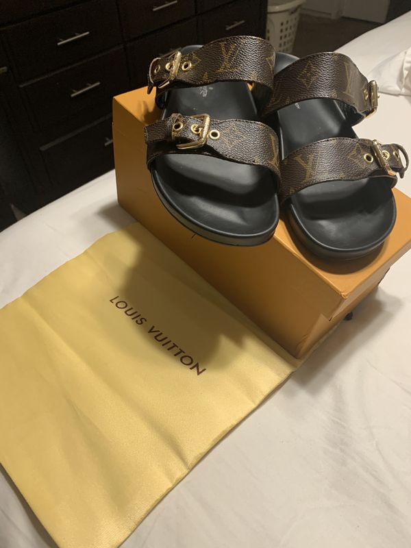 Louis Vuitton Bom Dia Flat Mule Sandal in American size 8 for Sale in Laveen Village, AZ - OfferUp